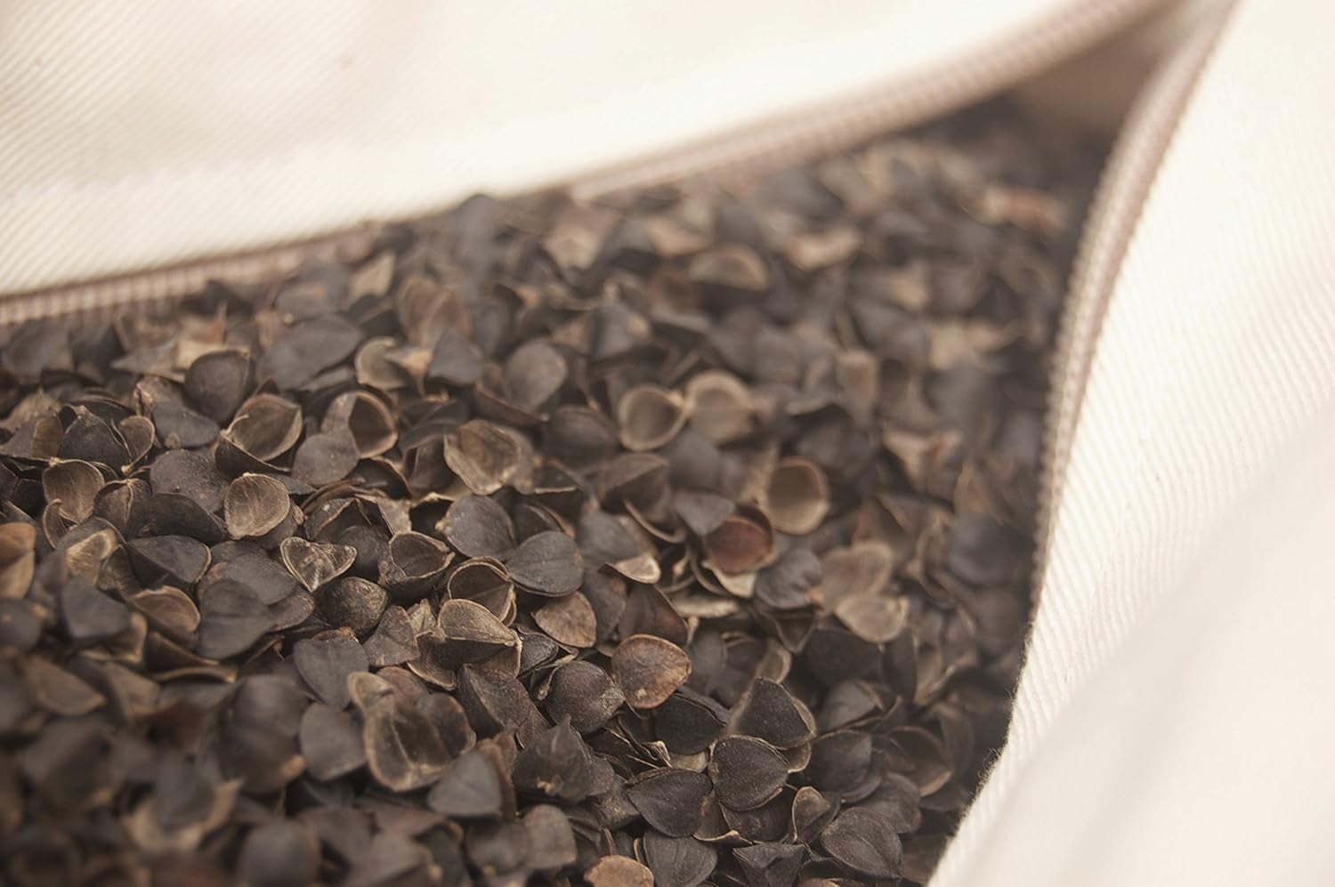 Premium Buckwheat Hulls – Pillow-Grade Buckwheat Hulls Grown & Milled in USA (5, Pounds)