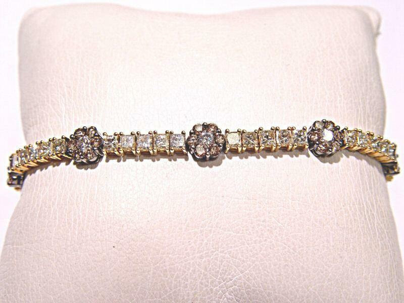 11.48 CT 36 FANCY YELLOW 48 COGNAC AND 8 WHITE DIAMOND BRACELET