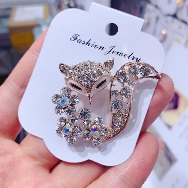 New Little Fox Brooch Crystal and Rhinestone Animal Brooches Coat Hat Accessorie