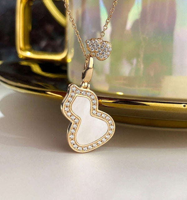 Sterling Silver White Fritillary Carnelian Pendant Gourd Necklace