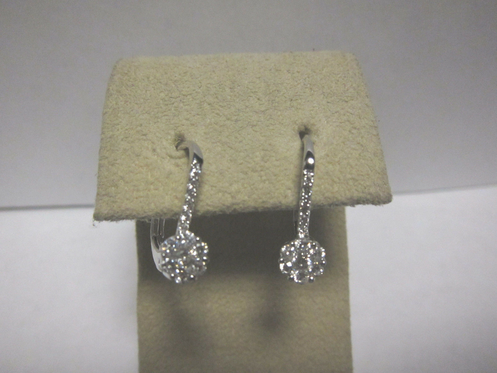 .58 CT ROUND DIAMOND EARRING SOLID PIECE GOLD EARRING HUGGIE STYLE