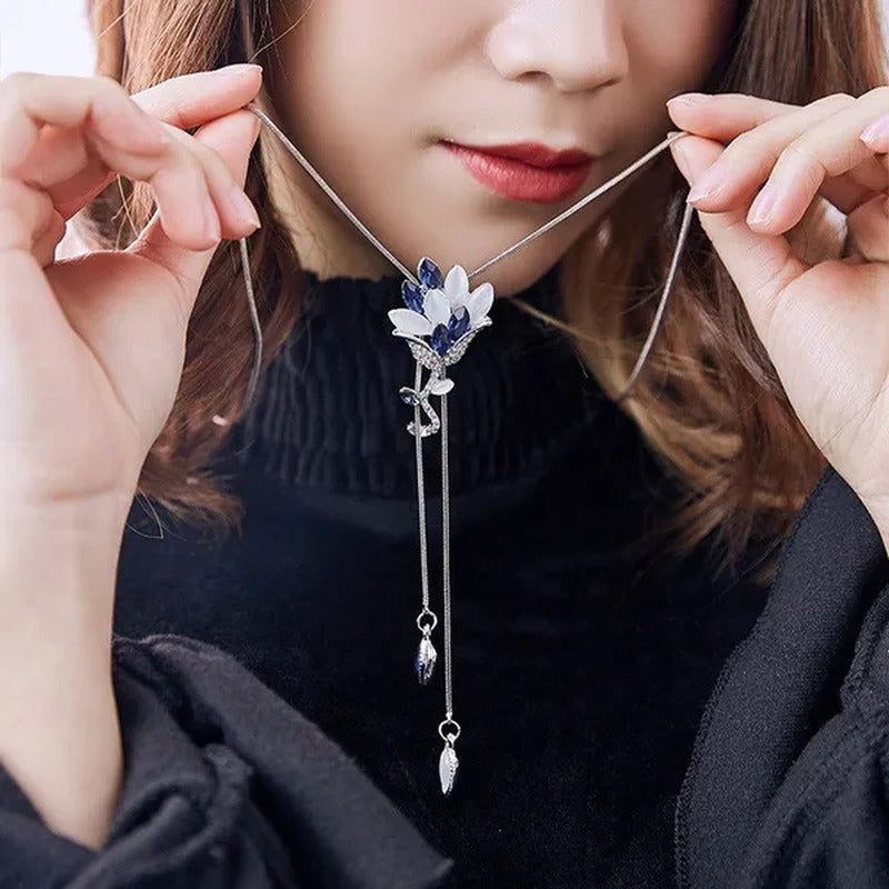 Women'S Fashion Pendant Necklace Rose Flower Studded Tassel Sweater Chain Decora