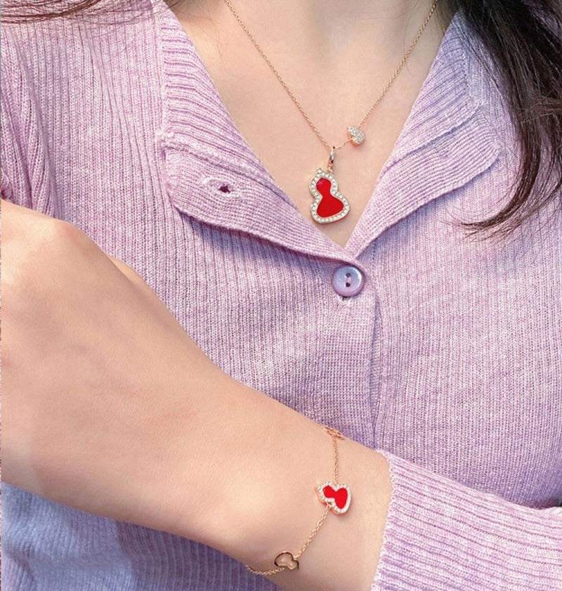 Sterling Silver White Fritillary Carnelian Pendant Gourd Necklace