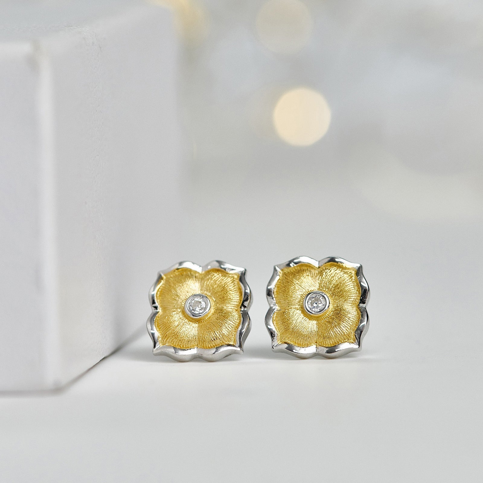 Women'S Fashionable Brushed Two-Color Flower Earrings