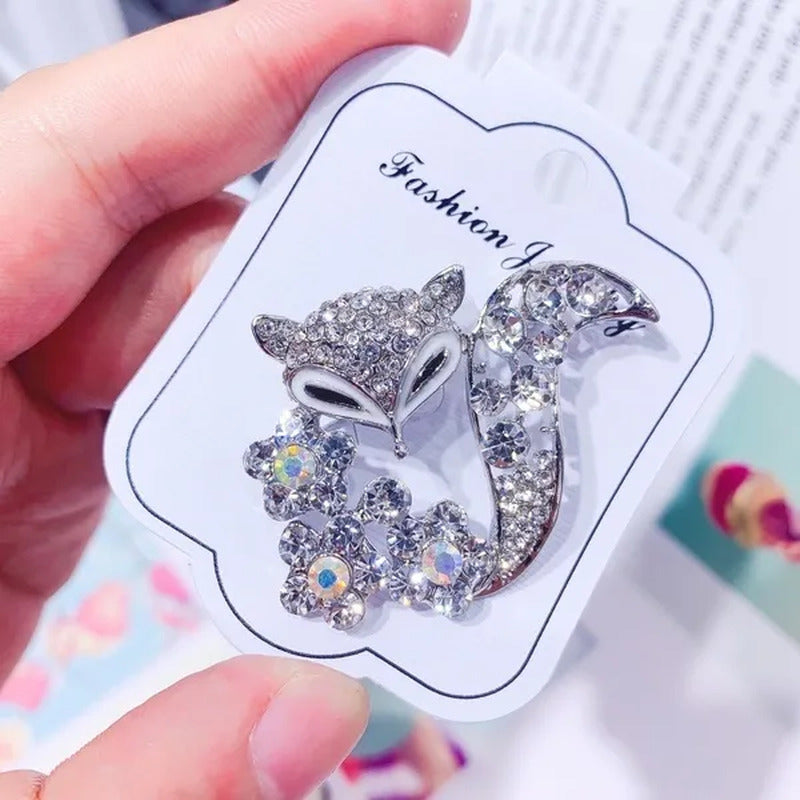 New Little Fox Brooch Crystal and Rhinestone Animal Brooches Coat Hat Accessorie