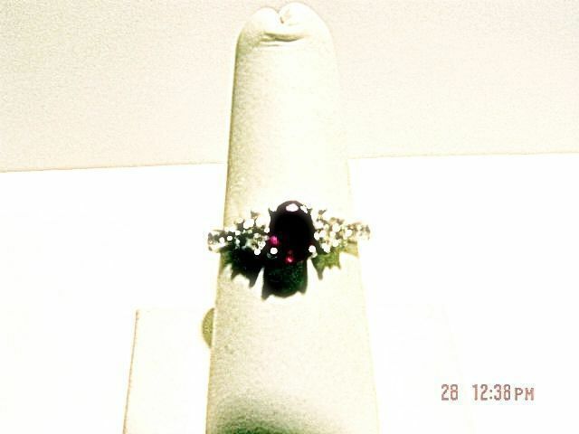 .86 CT RUBY OVAL SHAPE .19 CT DIAMOND MARQUISE ROUND SHAPE RING 18 K WHITE GOLD