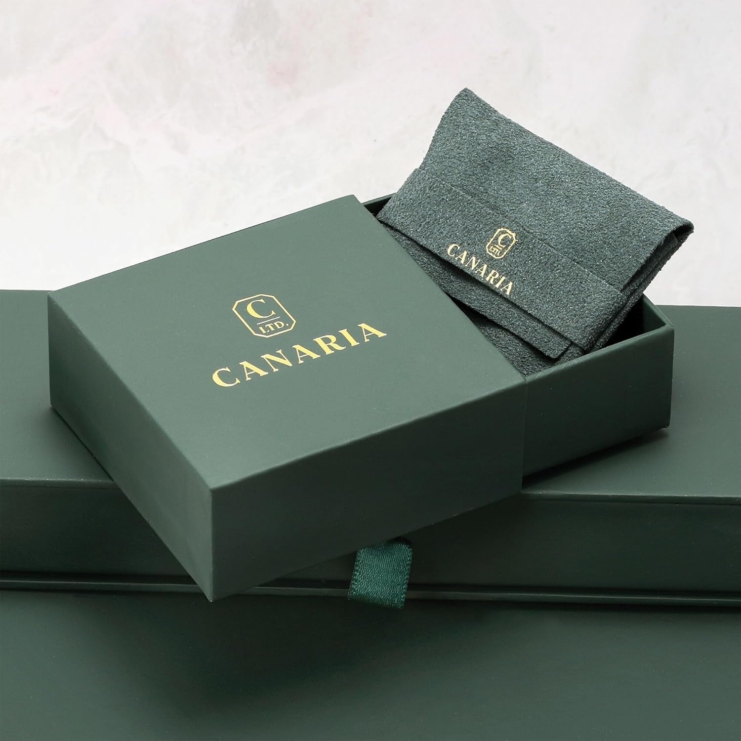 Canaria 10Kt Yellow Gold Curb-Link Bracelet. 7 Inches