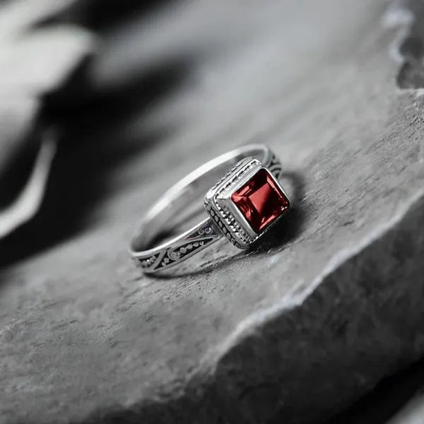 Vintage 925 Sterling Silver Cube Blood Red Rubine Gemstone Diamond Rings