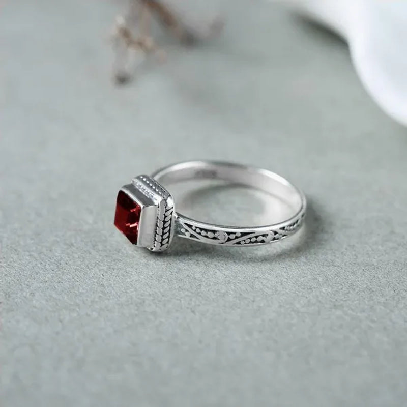 Vintage 925 Sterling Silver Cube Blood Red Rubine Gemstone Diamond Rings