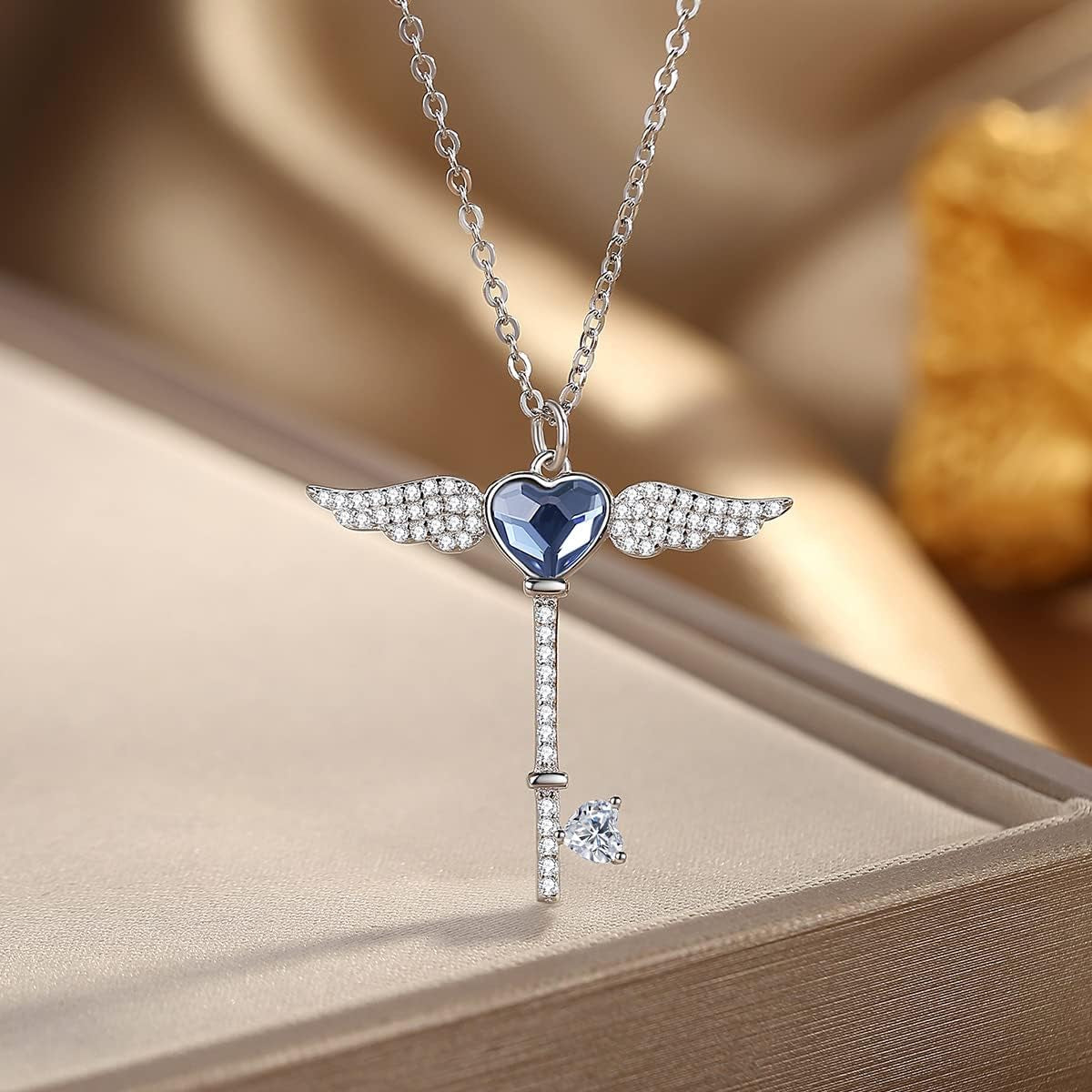 Crystal Necklace, Women'S Pendant Necklace, 925 Sterling Silver Necklace， Birthday and Valentine'S Day Jewelry Gifts for Mothers, Wives and Girls, Friends, with a Variety of Clothing, to Participate in Various Parties