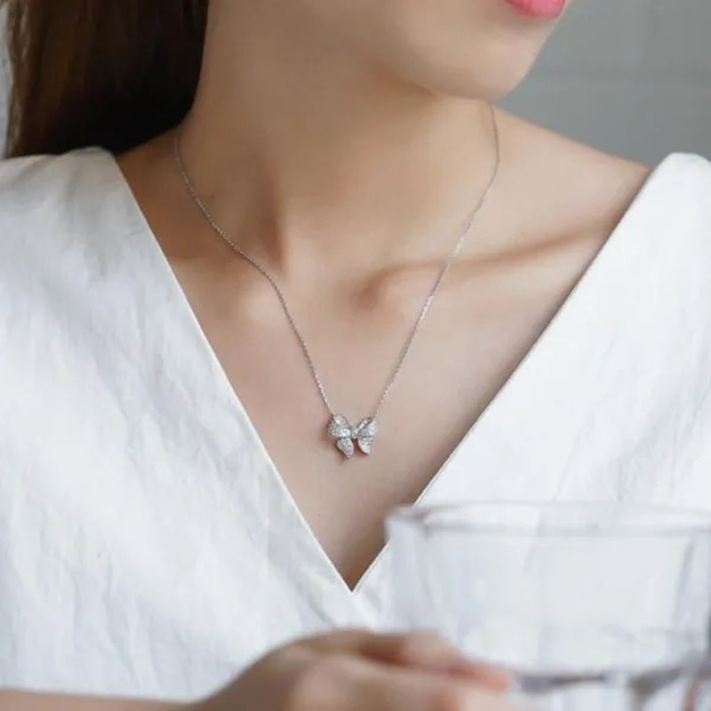 New Fashion Elegant Silver Plated Bow Knot Diamond Pendant Neckalce Engagement Clavicle Necklace for Women Simple Temperament Wedding Anniversary Jewelry Accessory