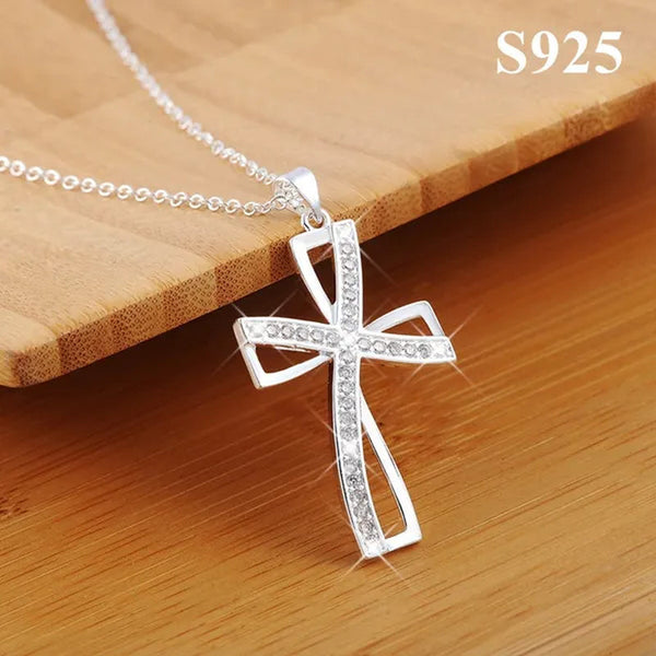 Pretty Women's 925 Sterling Silver Elegant Cross Pendant Diamonds Necklace(with Chain)