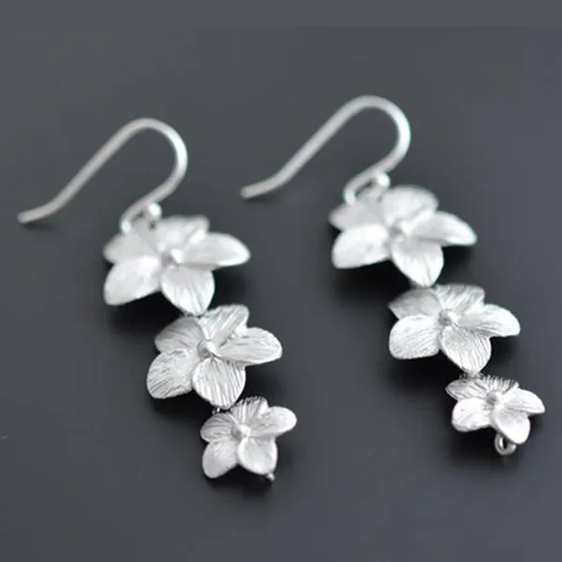 Simple Silver Color small white flower shape pendant engagement anniversary Earrings