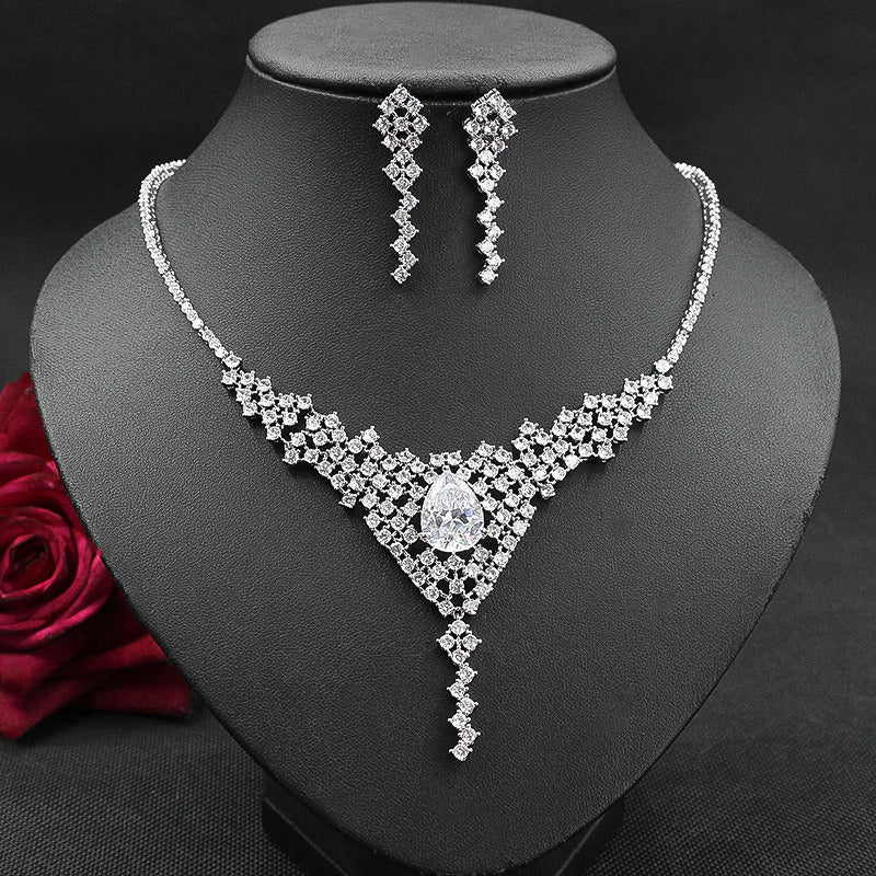 Fashion Crystal Diamond Necklace and Earring Two-Piece Set Female Elegant Clavic